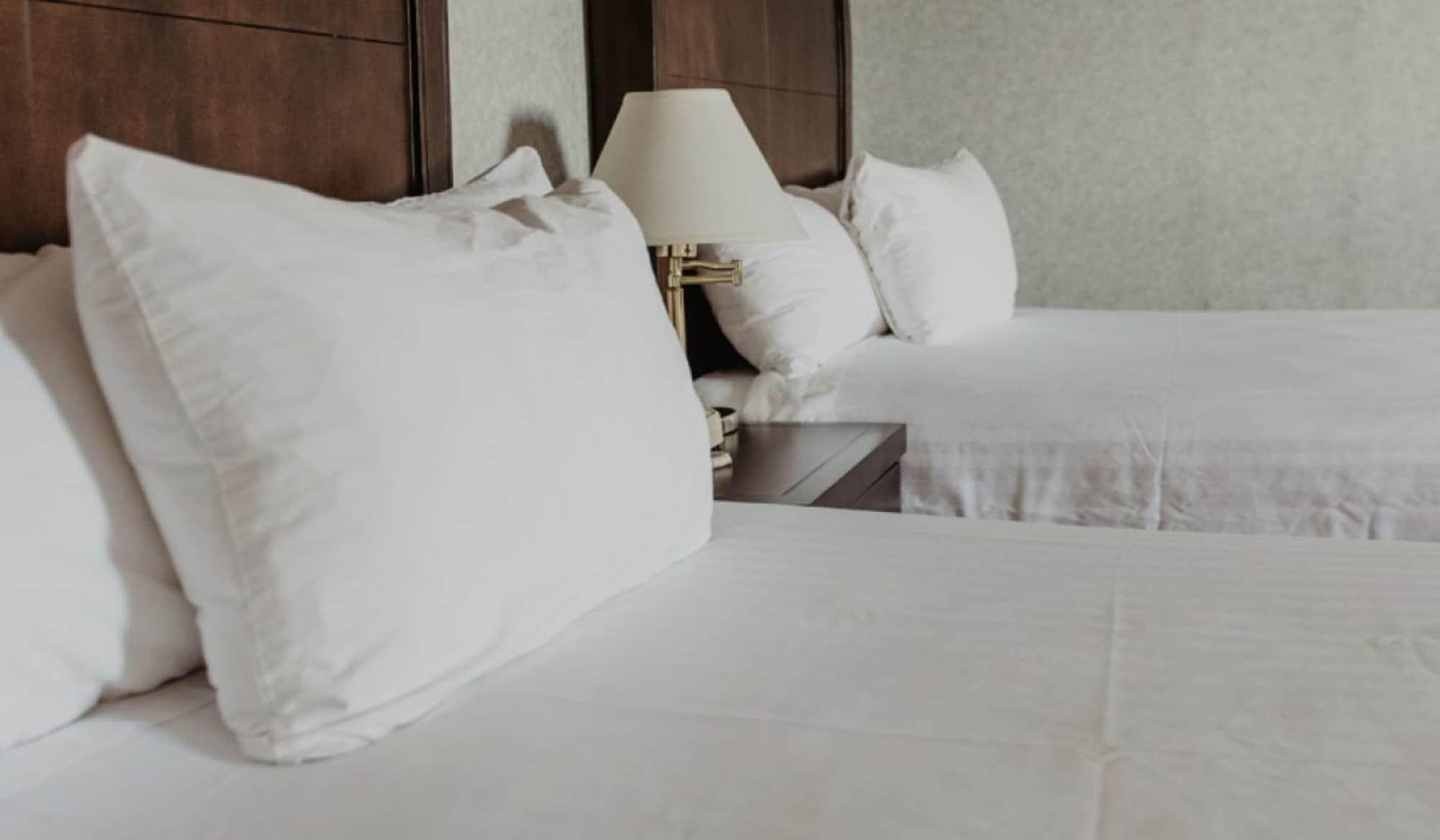 ת'אנדר ביי Prince Arthur Waterfront Hotel & Suites מראה חיצוני תמונה