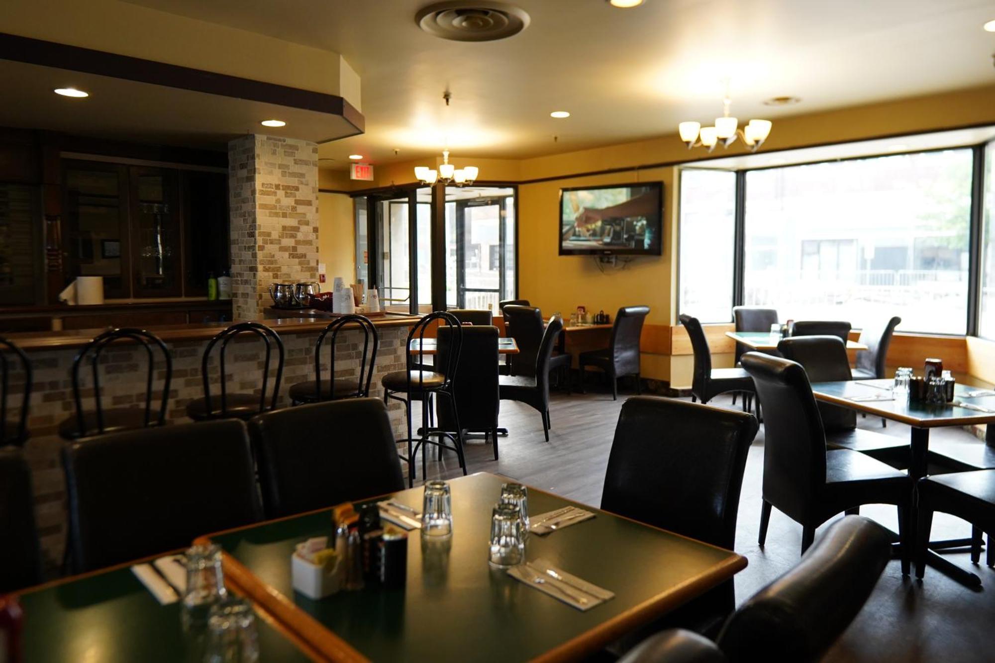 ת'אנדר ביי Prince Arthur Waterfront Hotel & Suites מראה חיצוני תמונה