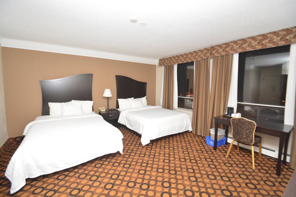 ת'אנדר ביי Prince Arthur Waterfront Hotel & Suites מראה חיצוני תמונה
