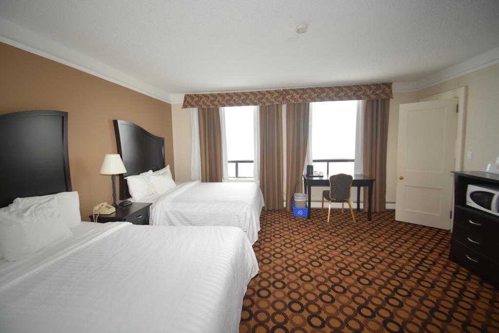 ת'אנדר ביי Prince Arthur Waterfront Hotel & Suites מראה חיצוני תמונה